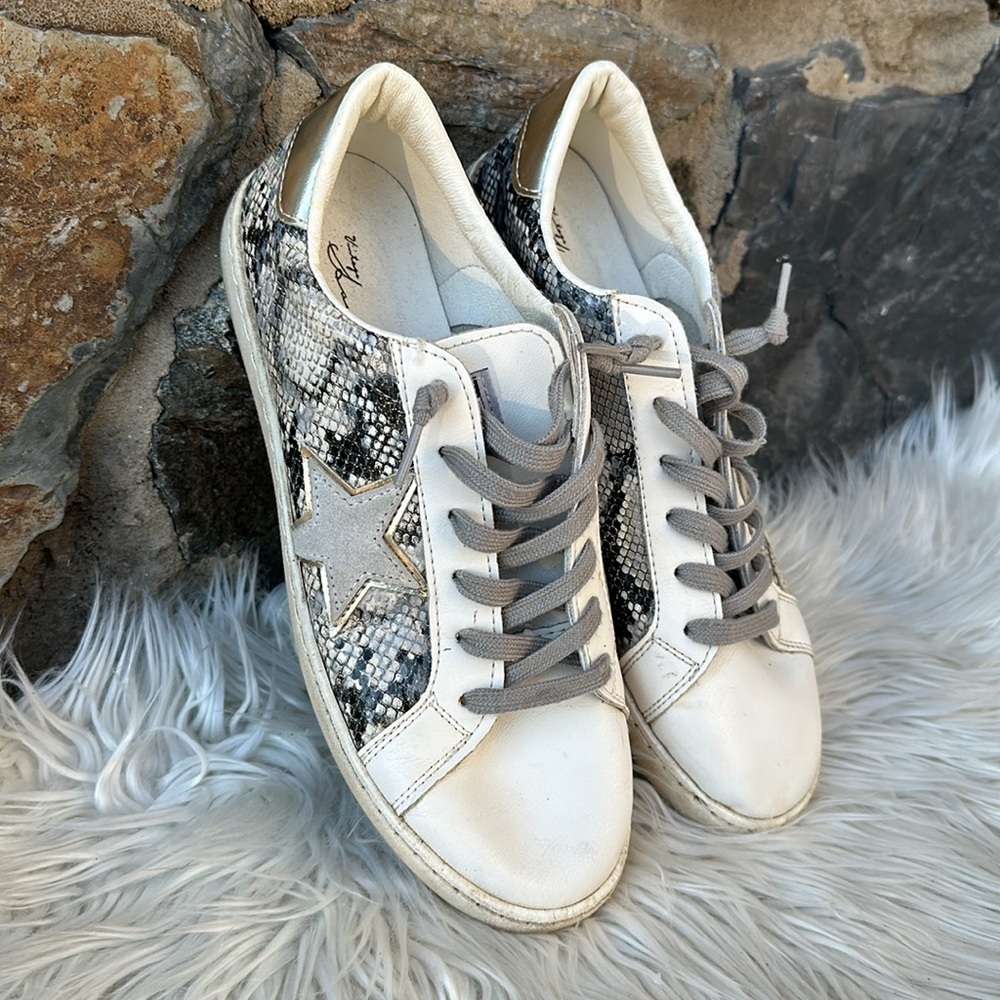 Vintage Havana Bianca Gold Snake Star Sneakers – Size 9 - Picture 2 of 7